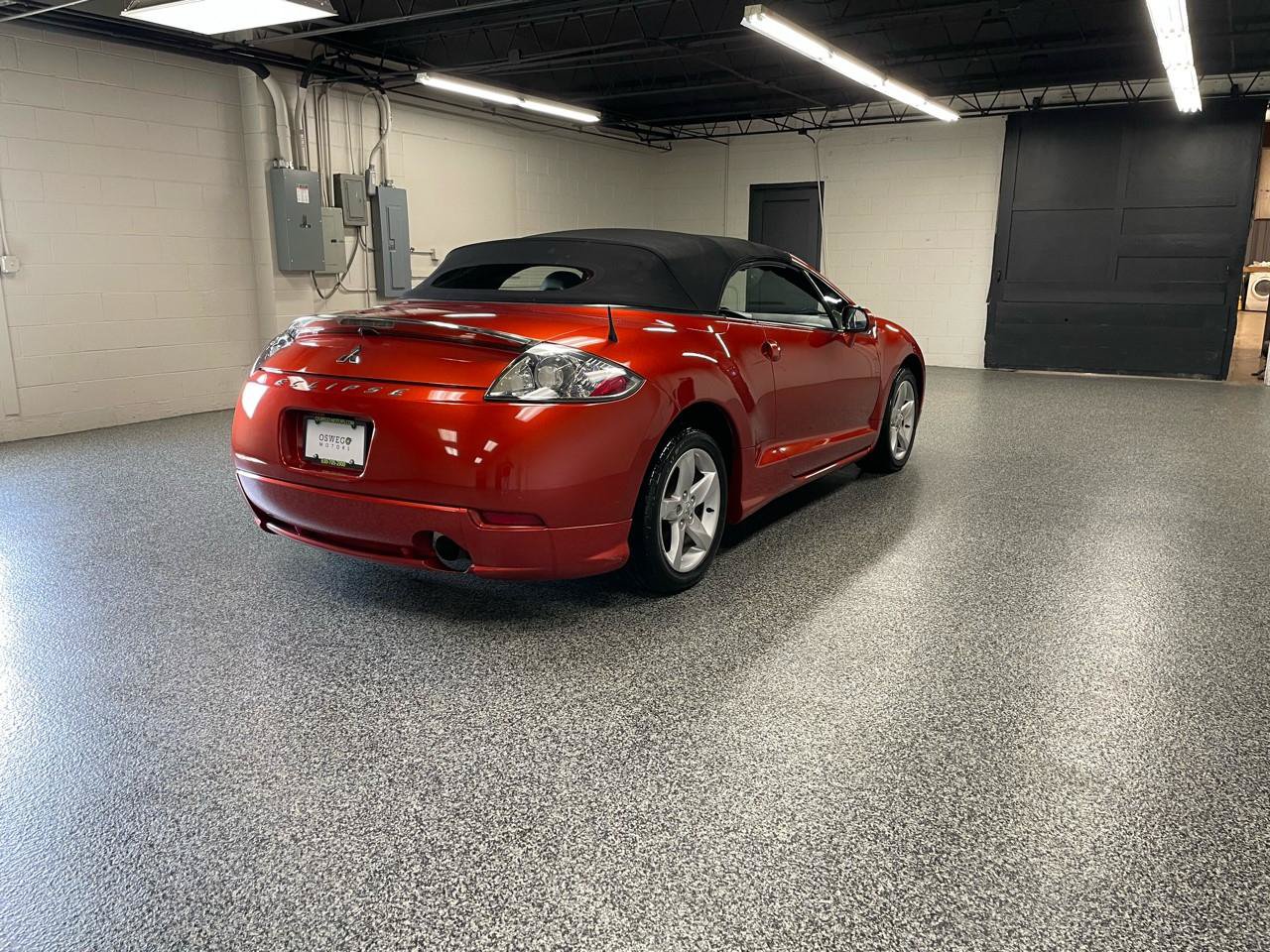 Used 2007 Mitsubishi Eclipse GS FWD image 10