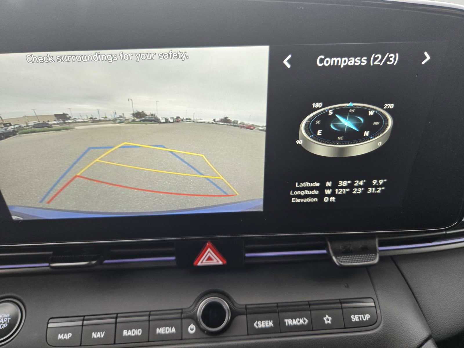 Used 2025 Hyundai Elantra SEL w/ Cargo Package image 20