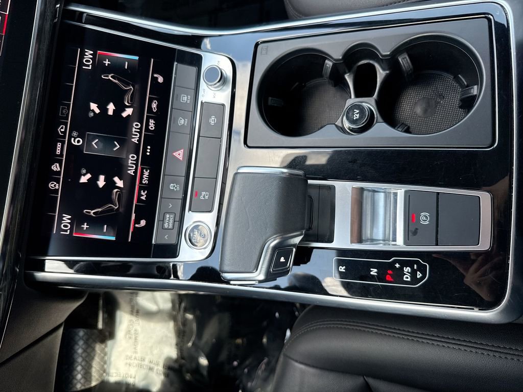 Used 2021 Audi Q7 3.0T Premium image 21