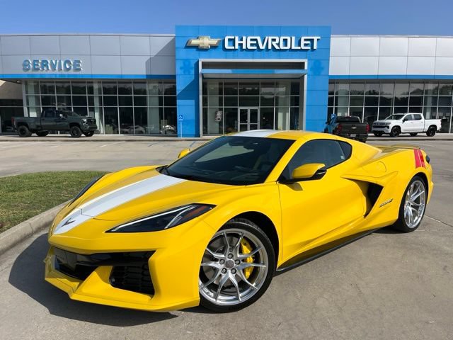 New 2027 Chevrolet Corvette Grand Sport w/ Z52 Sport Performance Package RWD image 2