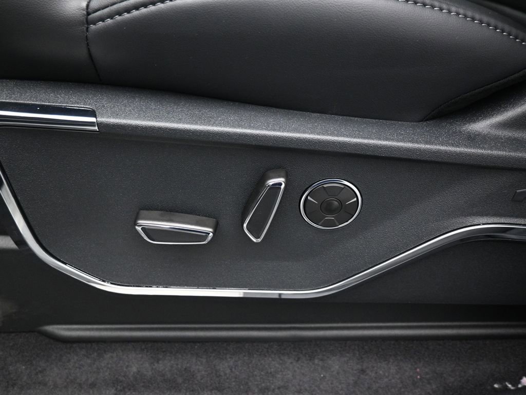 New 2025 Ford F150 Lightning Platinum w/ Dark Elements Package image 10