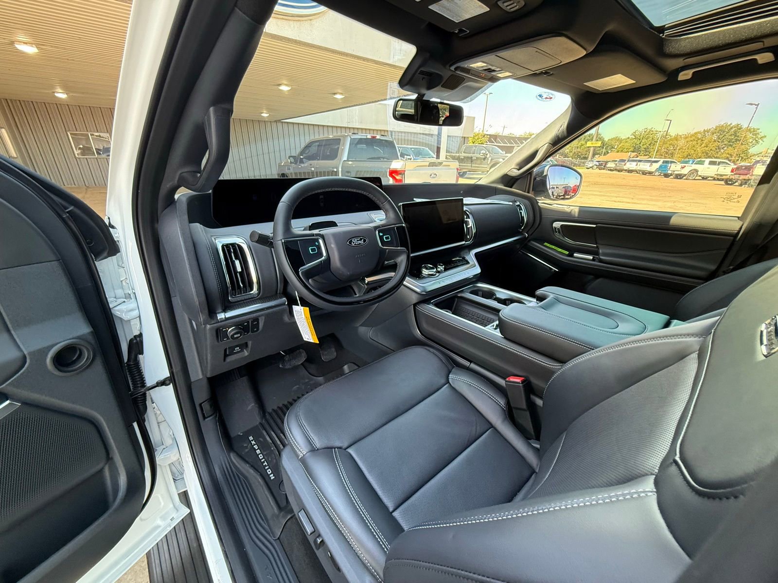New 2025 Ford Expedition Platinum w/ Stealth Performance Package image 14