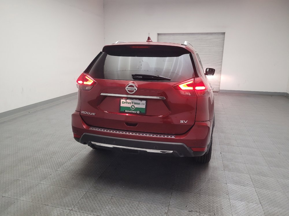 Used 2019 Nissan Rogue SV w/ Premium Package FWD image 7