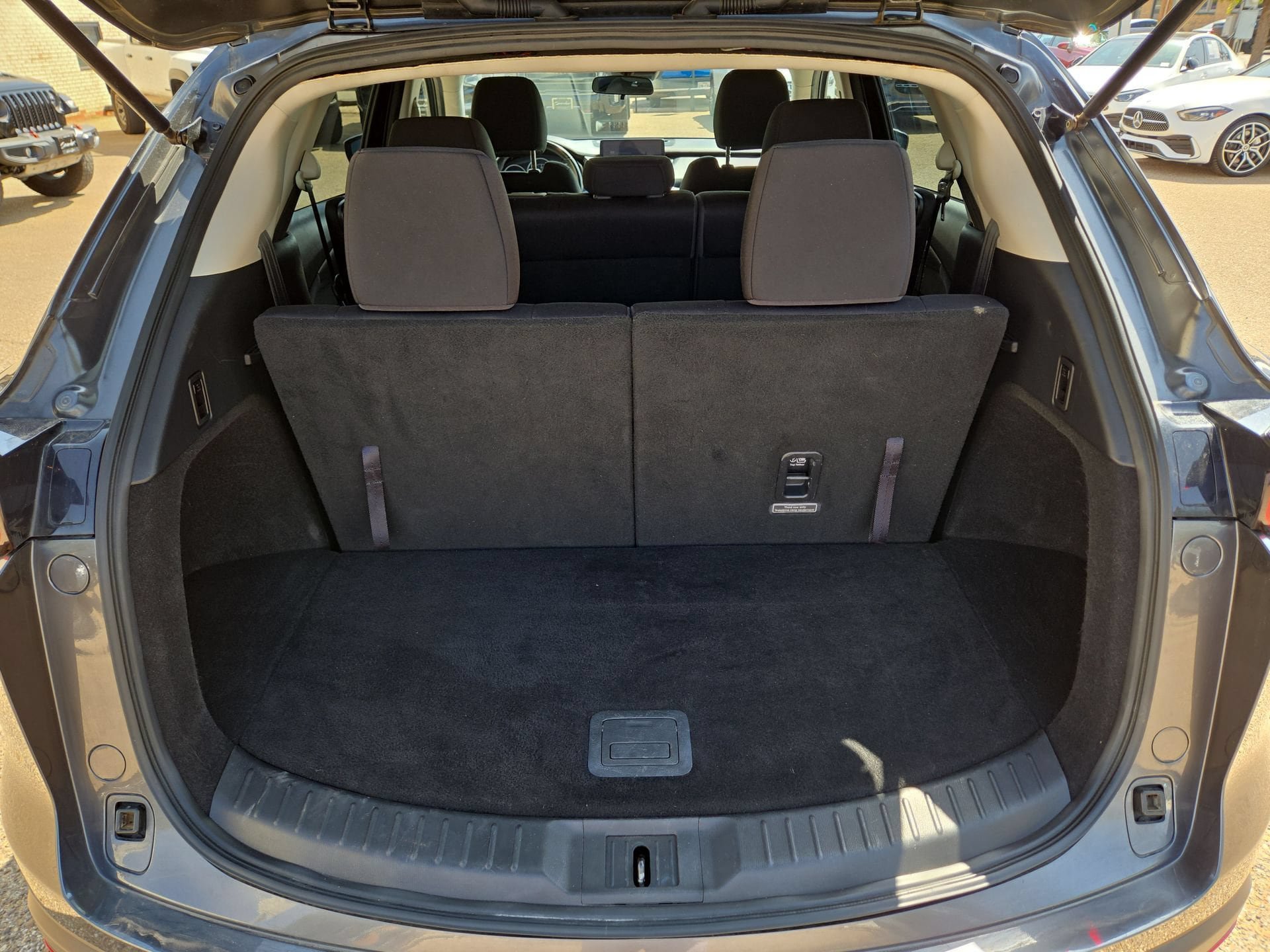 Used 2022 MAZDA CX-9 Sport AWD/4WD image 12