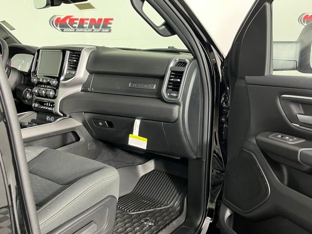 New 2026 RAM 1500 4x4 Crew Cab image 28