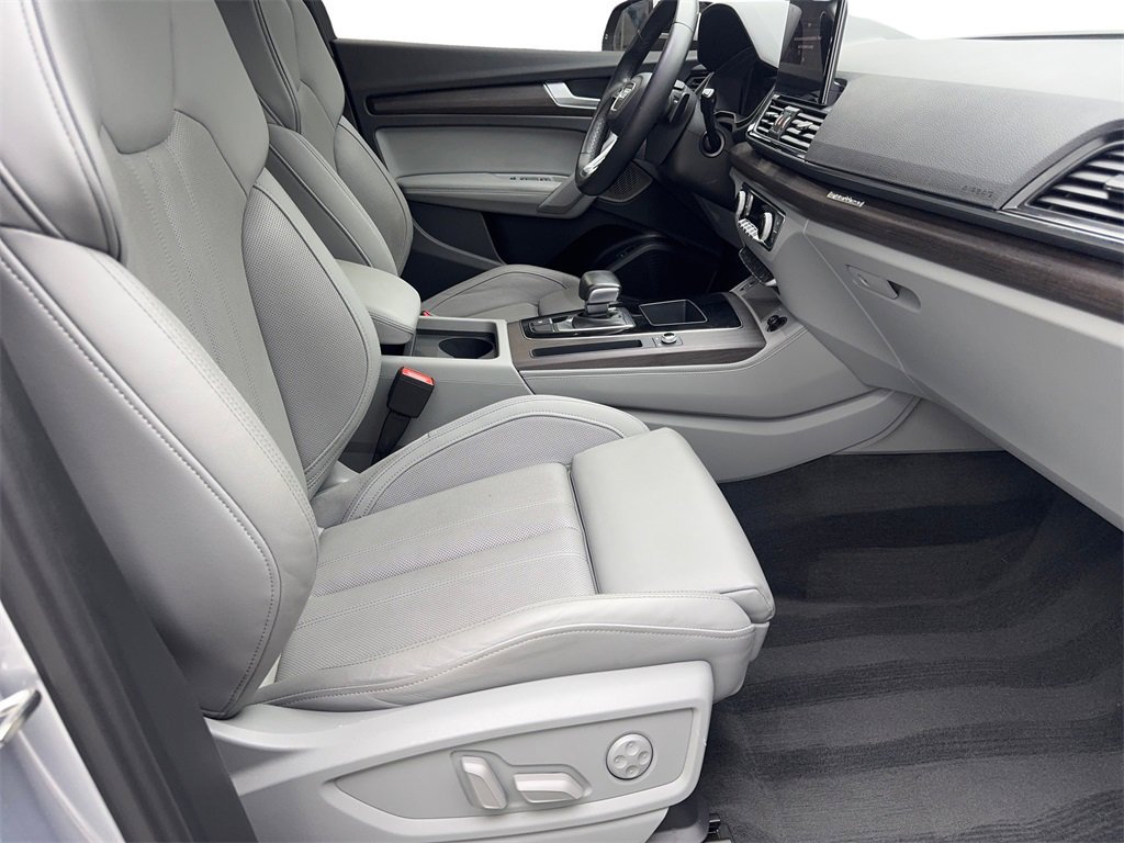 Used 2023 Audi Q5 2.0T Premium Plus w/ Premium Plus Package image 45