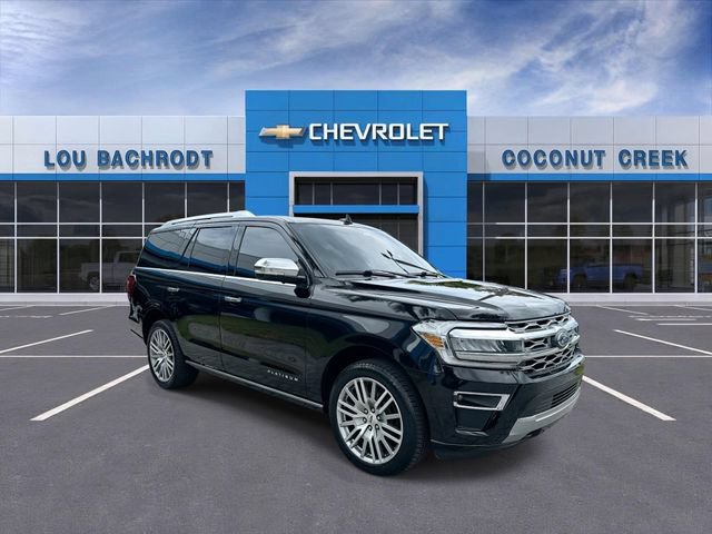 Used 2022 Ford Expedition Platinum AWD/4WD image 2