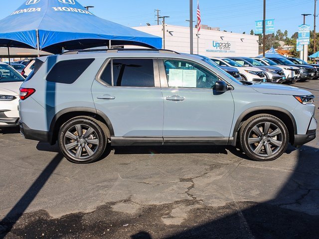 Certified 2024 Honda Pilot Sport image 2