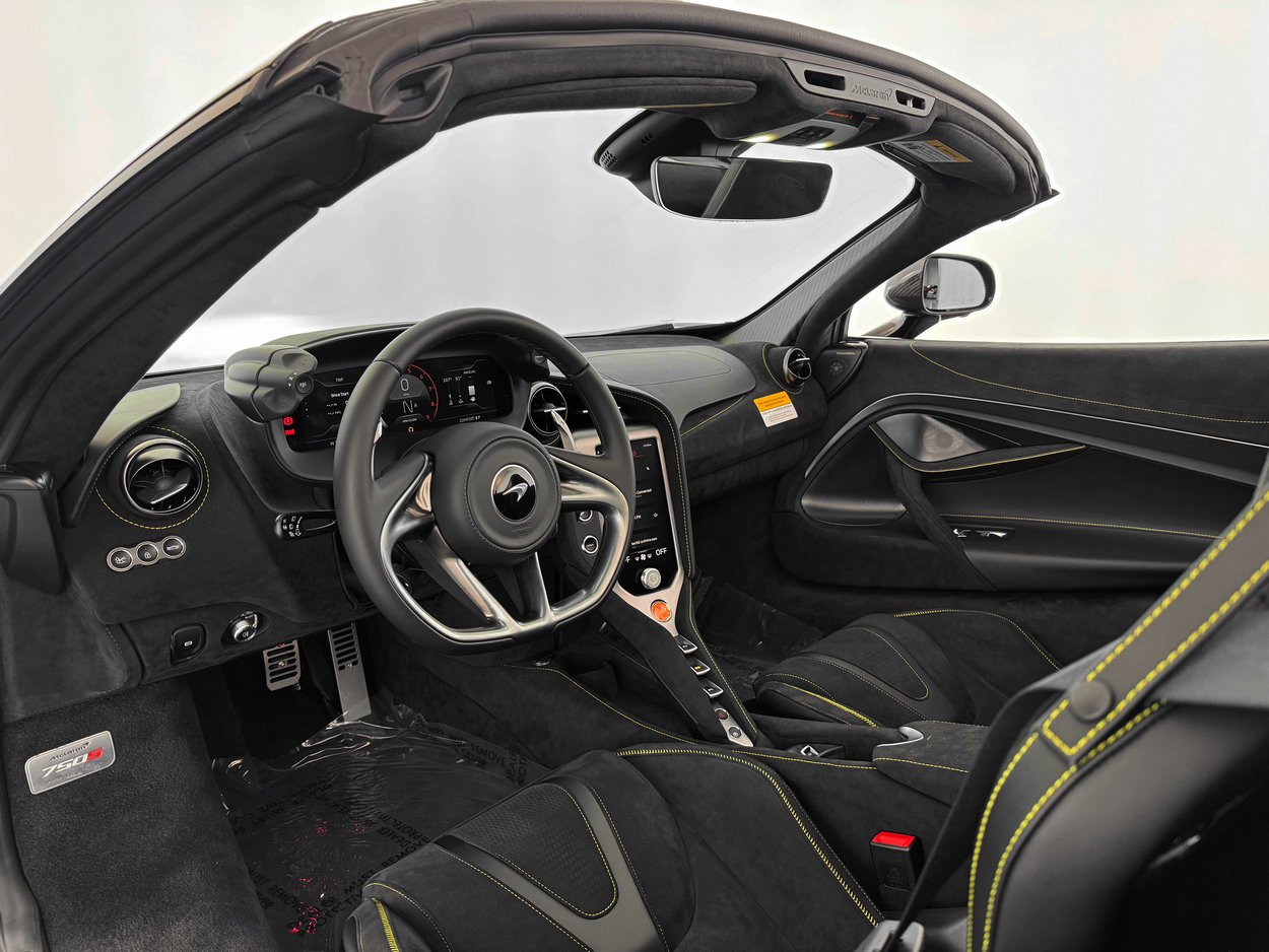 New 2026 McLaren 750S Spider RWD image 15