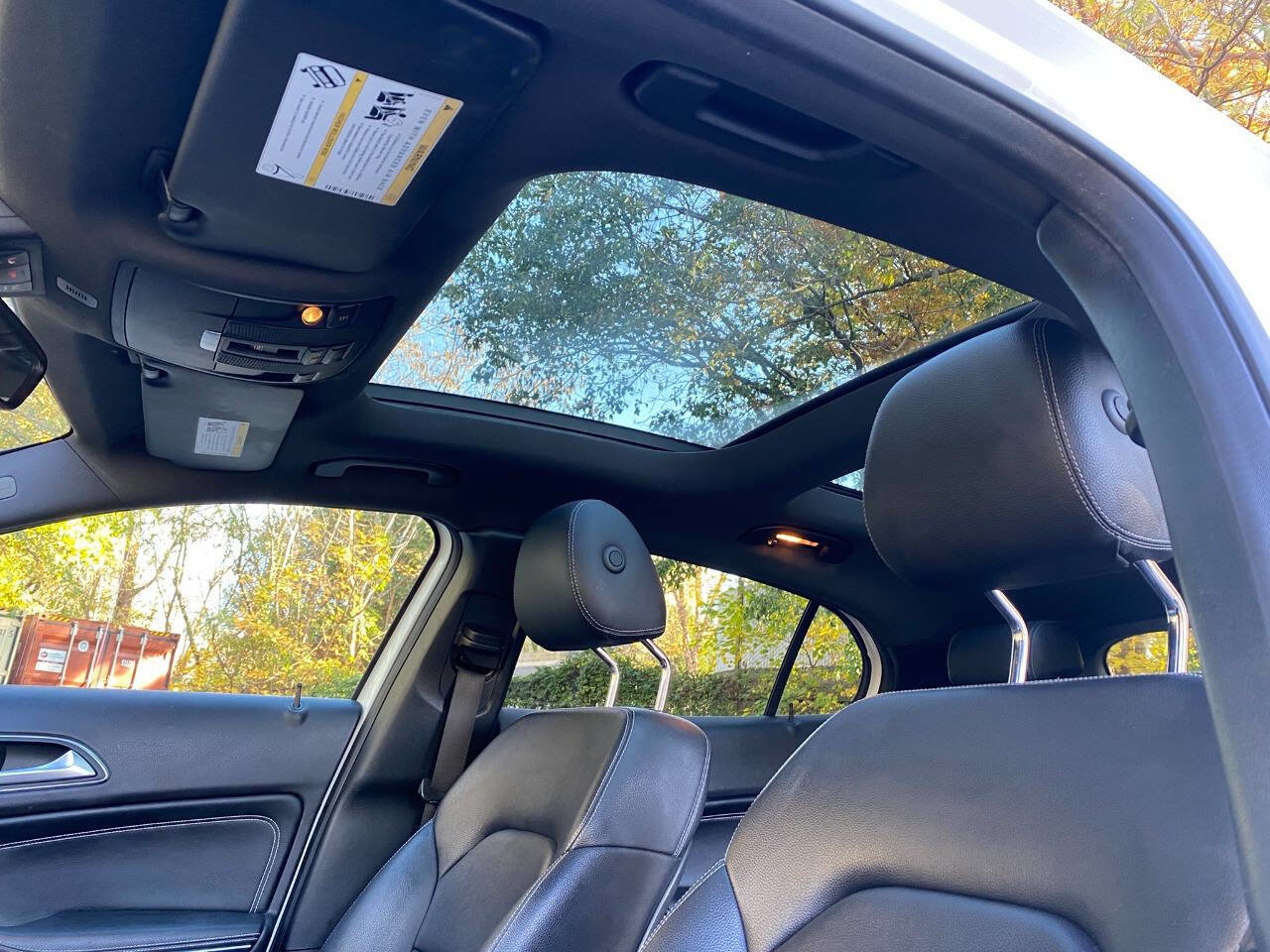 Used 2017 Mercedes-Benz GLA 250 4MATIC image 34