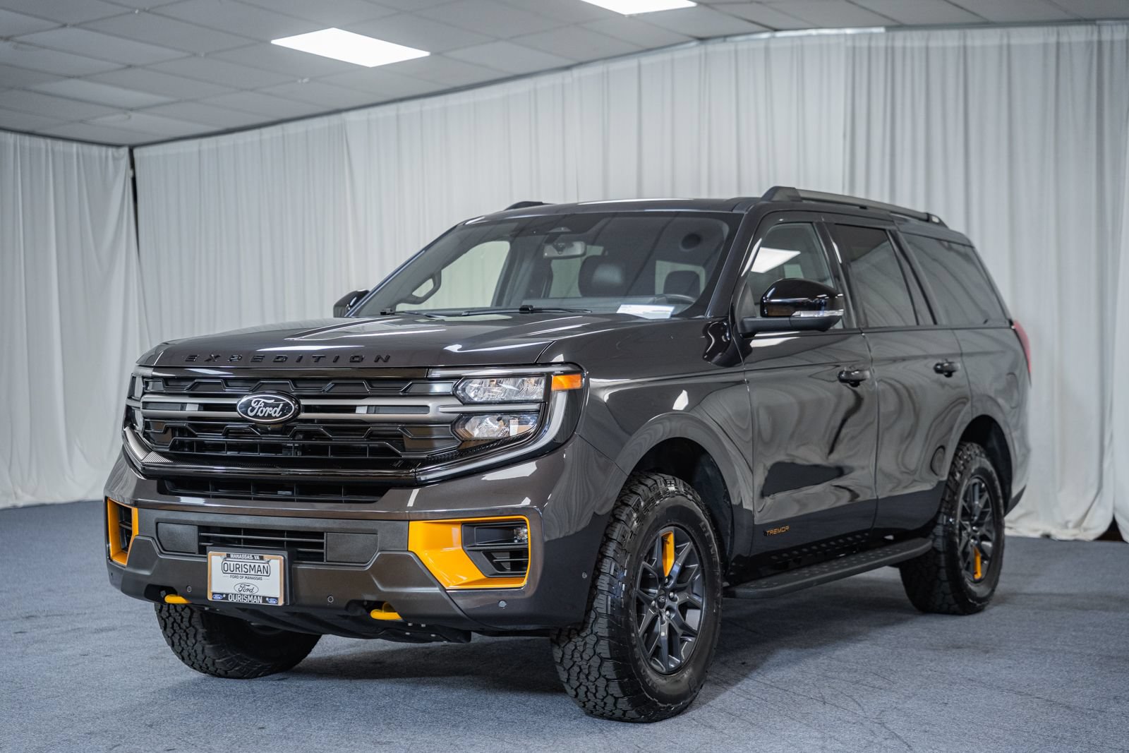 Certified 2025 Ford Expedition Tremor AWD/4WD image 3
