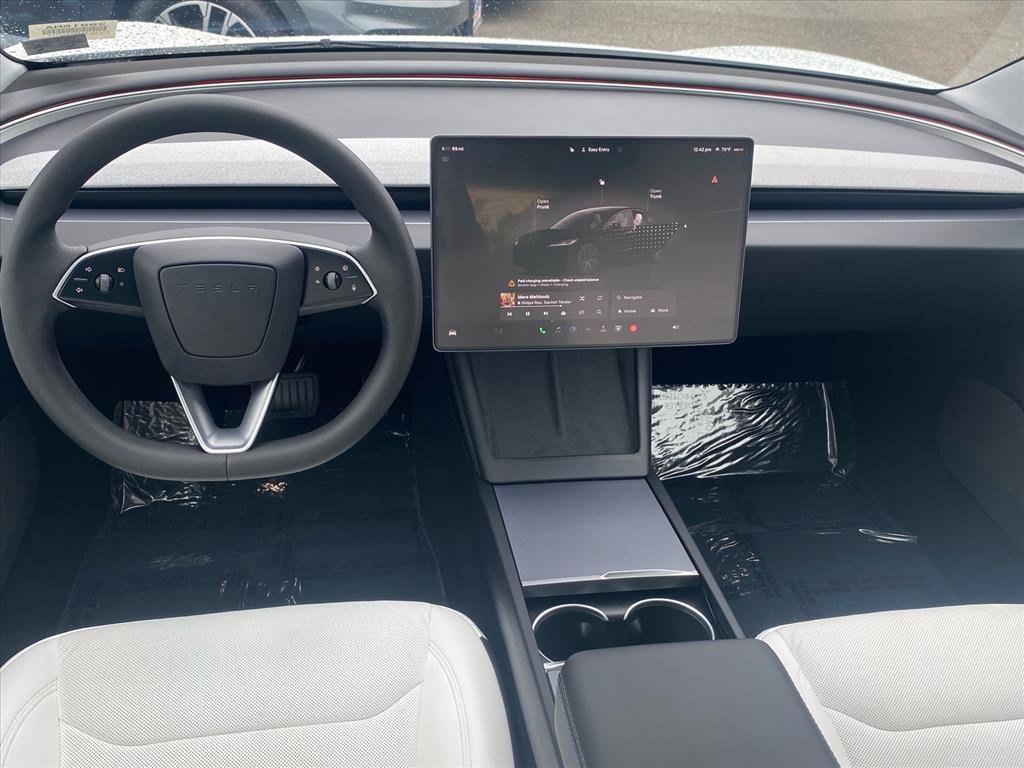 Used 2024 Tesla Model 3 Standard Range image 11