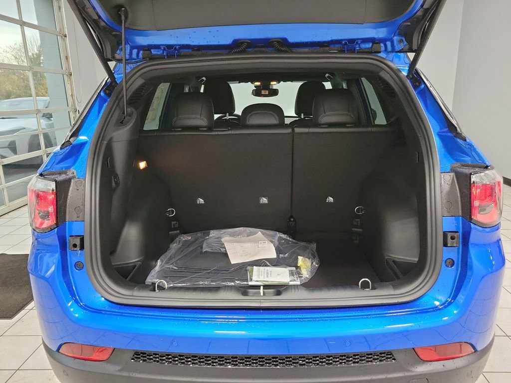 New 2026 Jeep Compass Limited AWD/4WD image 8