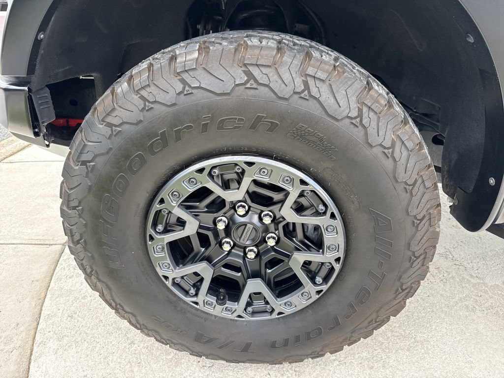 Used 2025 Ford F150 Raptor w/ Equipment Group 803A Raptor R AWD/4WD image 12