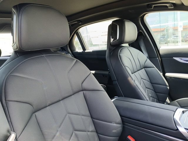 New 2026 BMW 740i w/ Executive Package RWD image 18