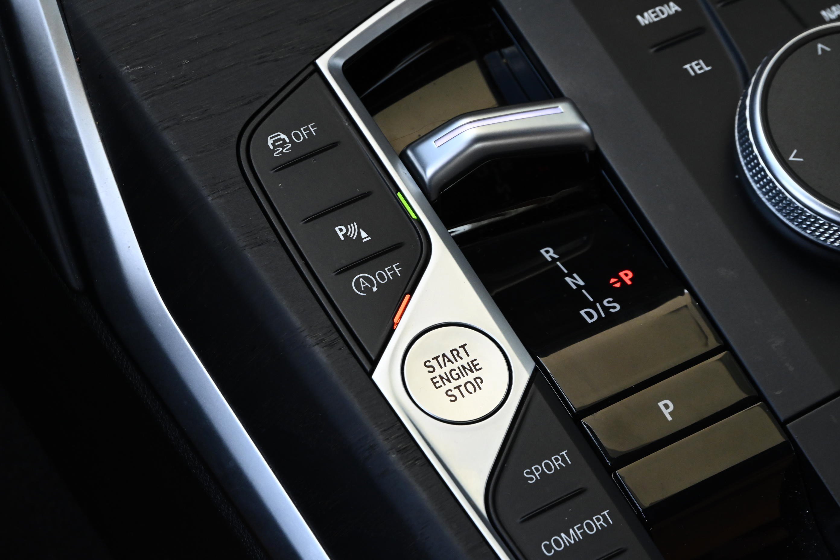 Certified 2024 BMW 330i Sedan w/ M Sport Package image 18