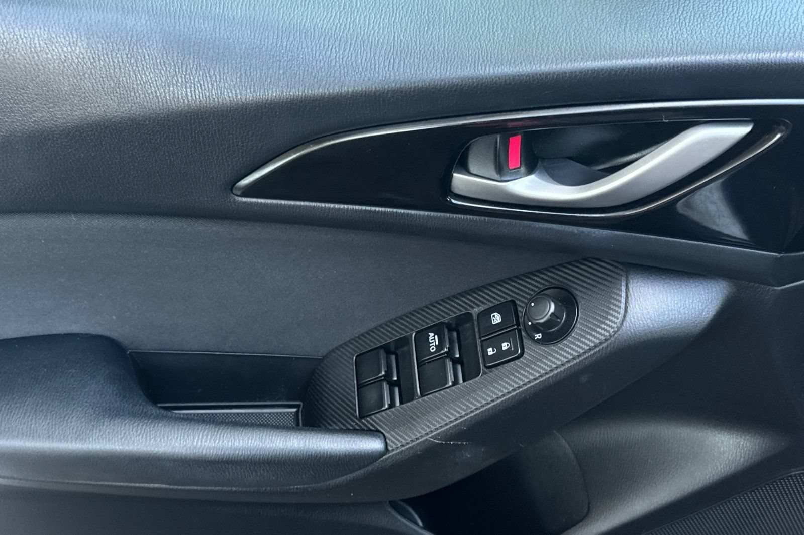 Used 2014 MAZDA MAZDA3 i Sport FWD image 11