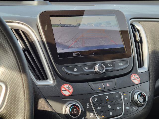 Used 2025 Chevrolet Malibu LT FWD image 18