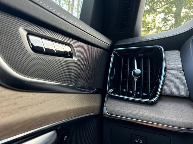 New 2026 Volvo XC90 B5 Core AWD/4WD image 28