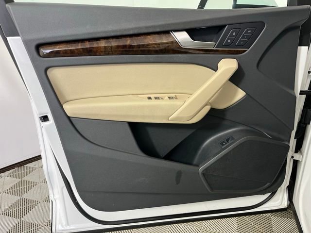 Used 2018 Audi Q5 2.0T Premium w/ Convenience Package image 10