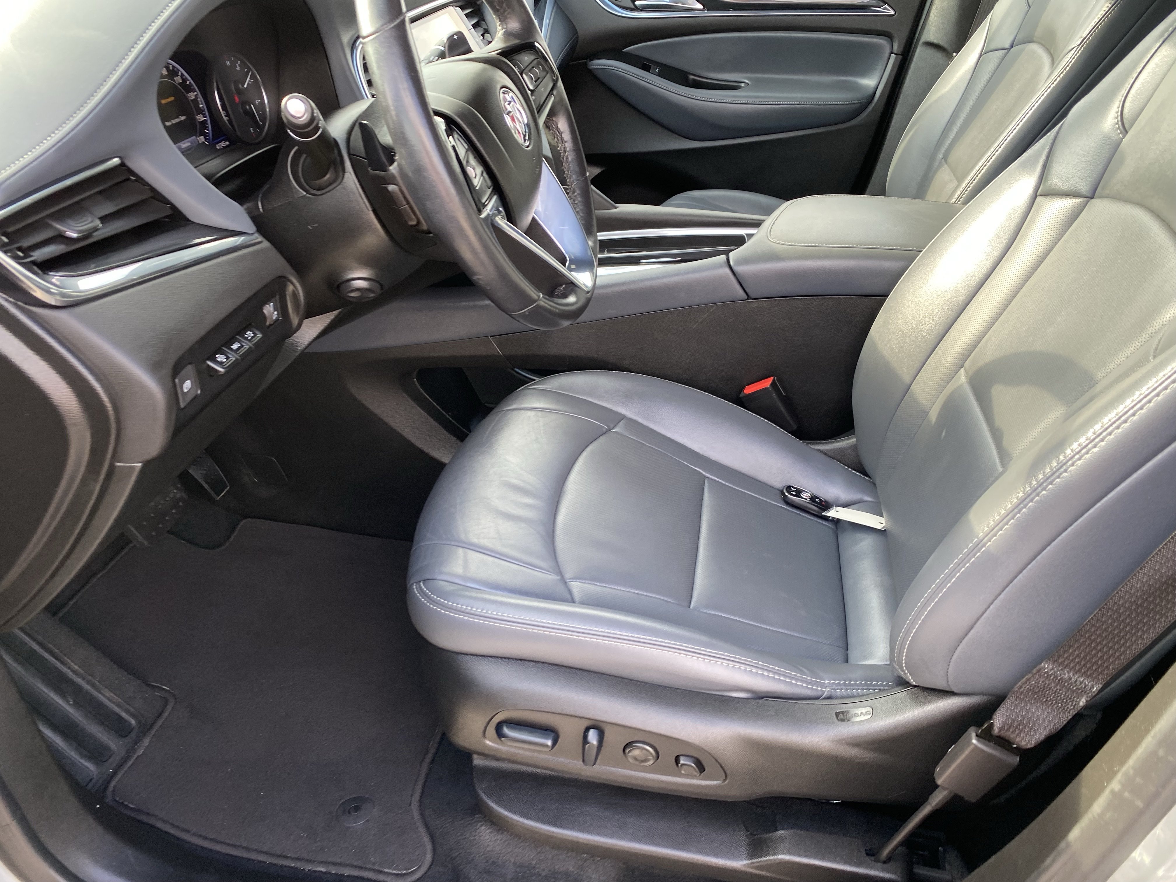 Used 2024 Buick Enclave Premium FWD image 17