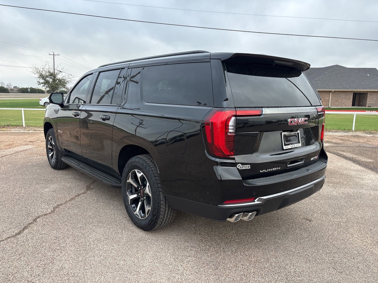 New 2026 GMC Yukon XL AT4 w/ Premium Trailering Package image 4
