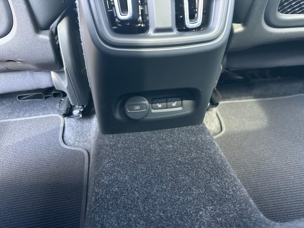 Certified 2023 Volvo XC40 Recharge Plus AWD/4WD image 10