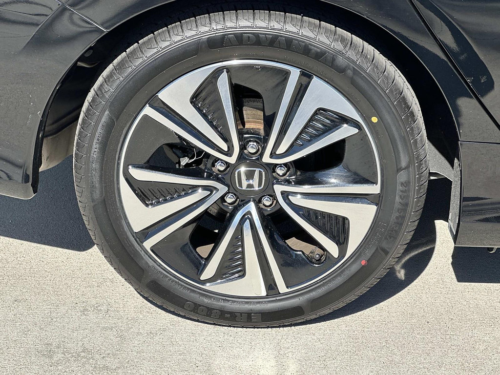 Used 2018 Honda Civic EX-L image 30