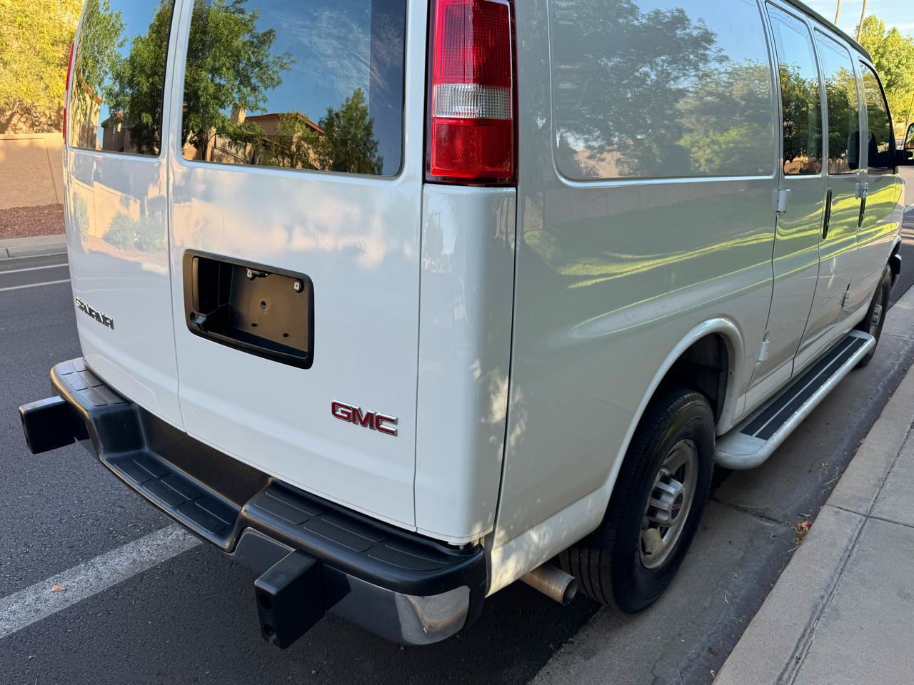 Used 2025 GMC Savana 2500 w/ Driver Convenience Package RWD image 34
