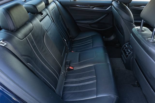 Used 2018 BMW 530e xDrive AWD/4WD image 15