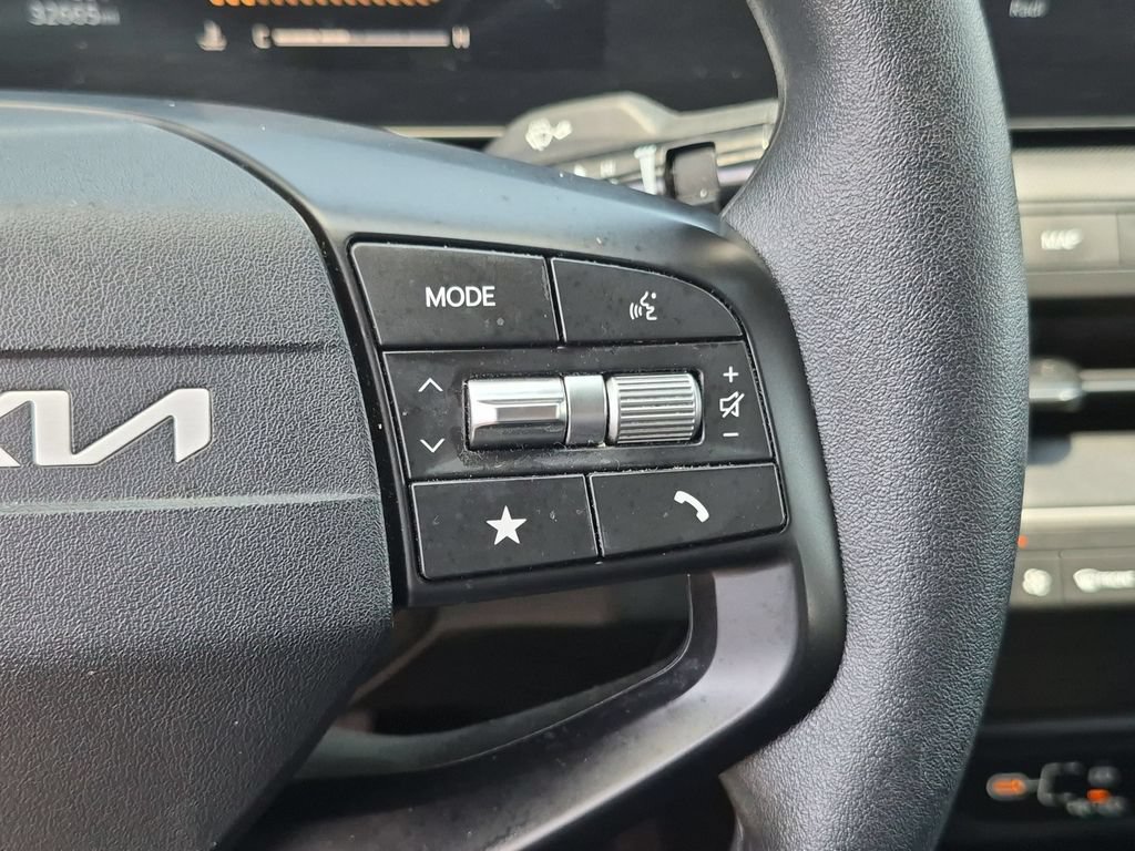Used 2025 Kia K4 FWD image 22