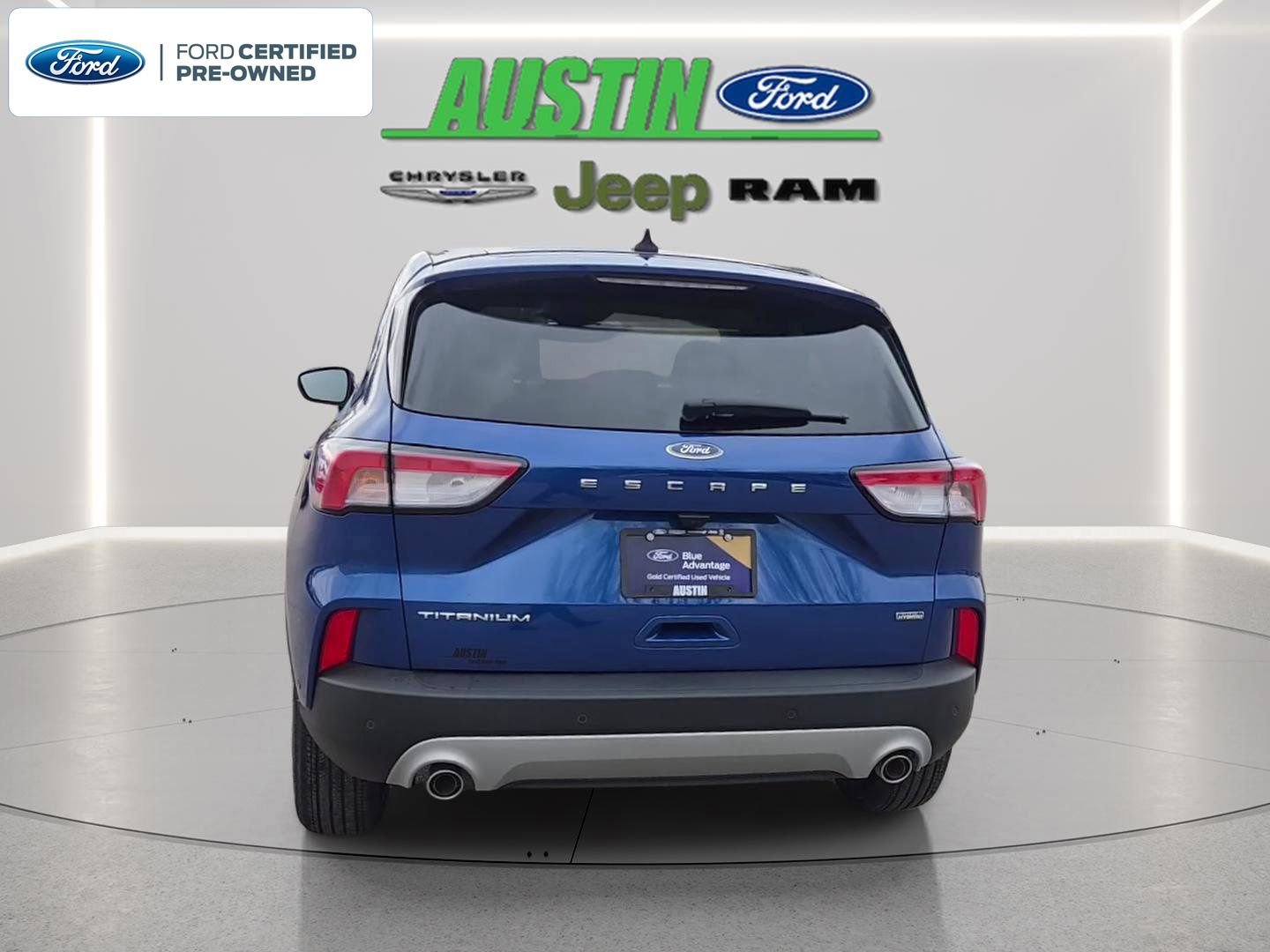 Certified 2022 Ford Escape Titanium w/ Titanium Premium Package FWD image 4