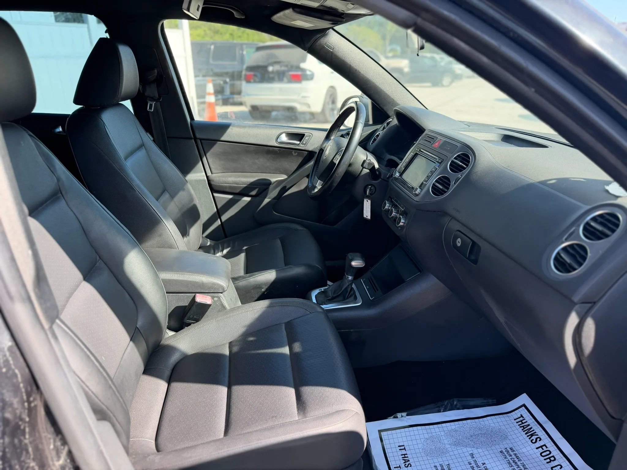 Used 2010 Volkswagen Tiguan S FWD image 8