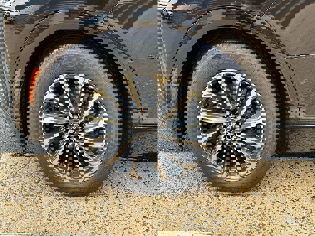 New 2025 Cadillac Lyriq Sport image 7