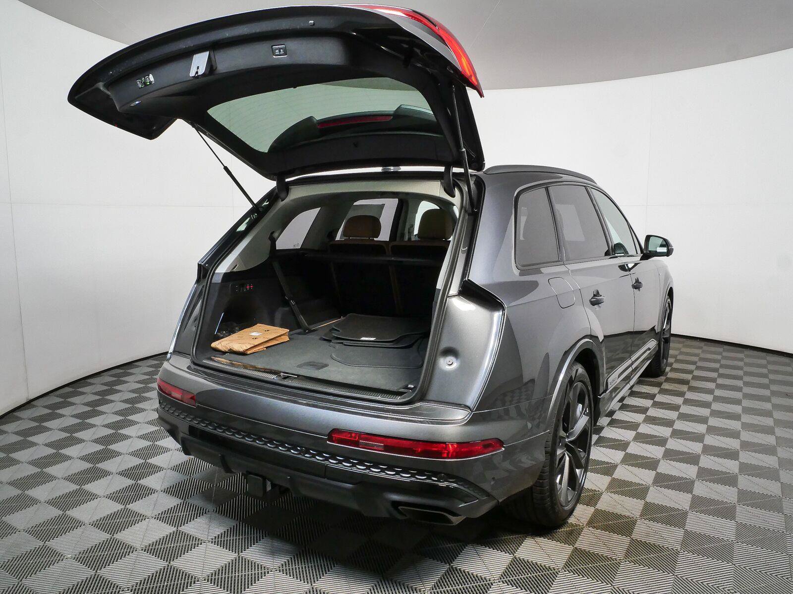 New 2026 Audi Q7 3.0T Prestige AWD/4WD image 29