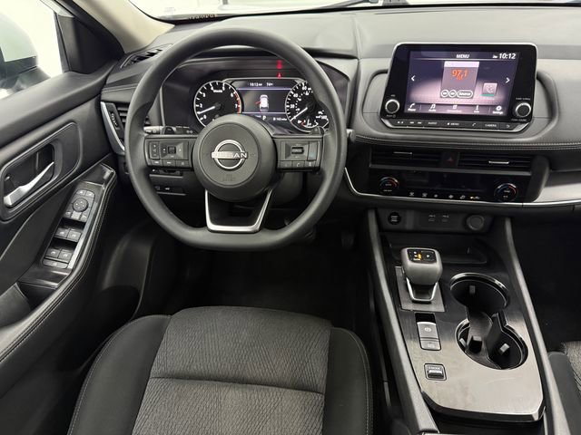 Used 2024 Nissan Rogue SV FWD image 32