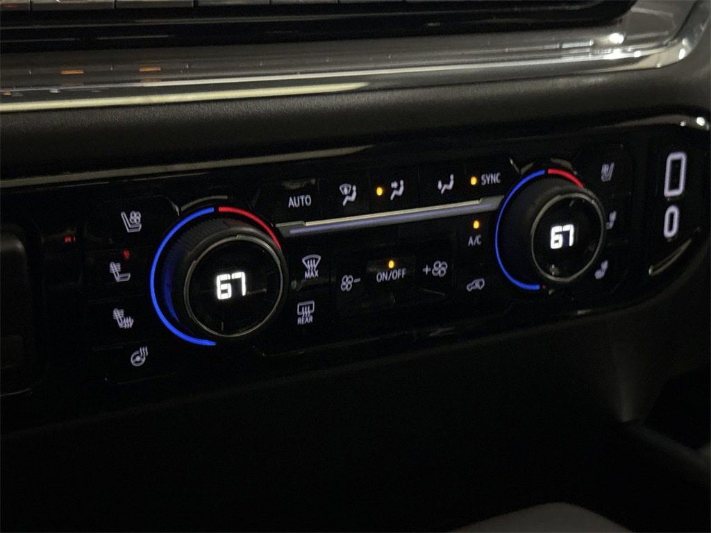 Used 2024 Chevrolet Silverado 1500 High Country image 16