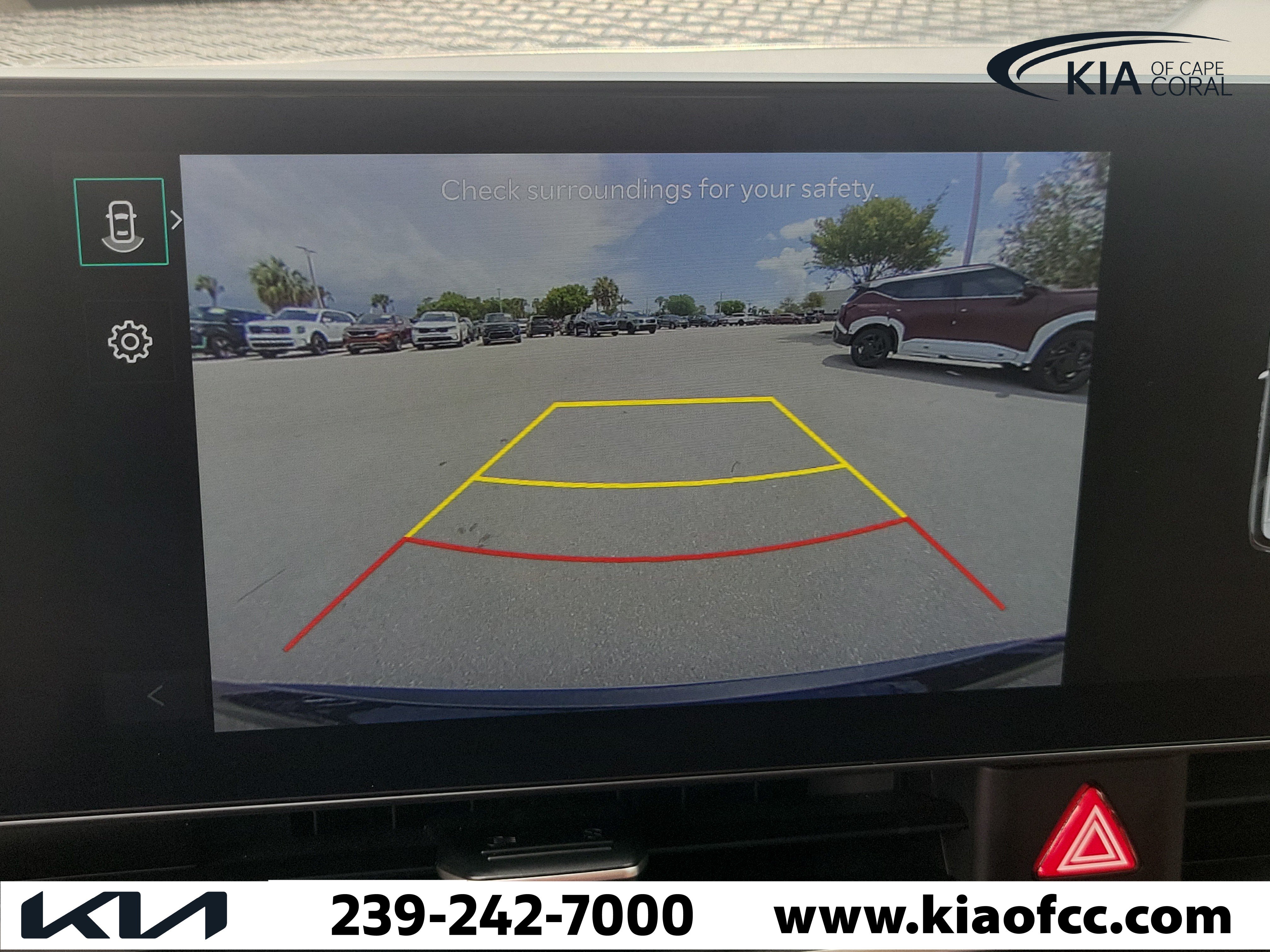Certified 2025 Kia Carnival EX FWD image 29