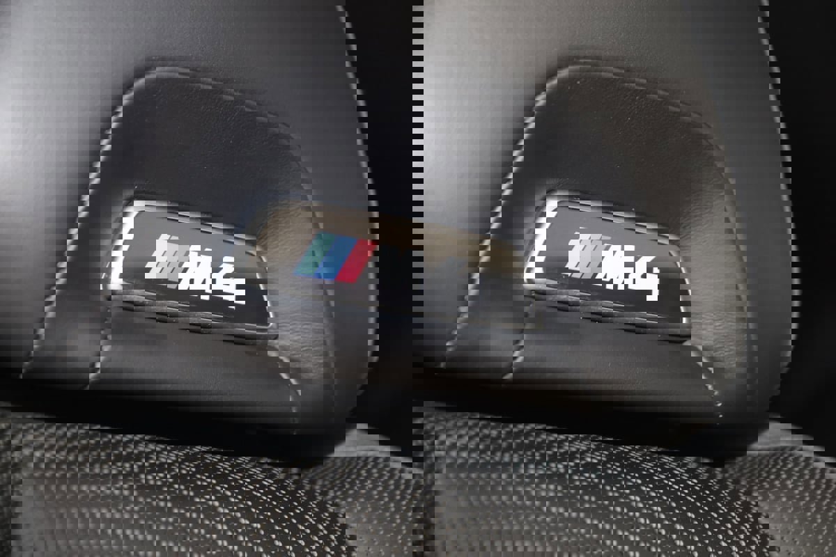 Used 2021 BMW M4 Coupe w/ Executive Package image 14