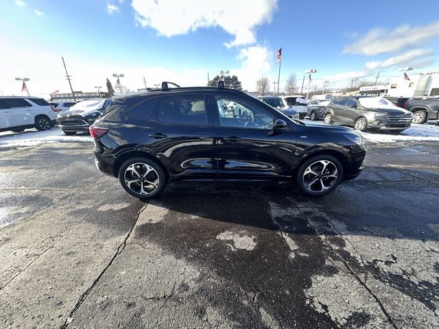Used 2023 Ford Escape ST-Line Select w/ Tech Pack #2 image 6