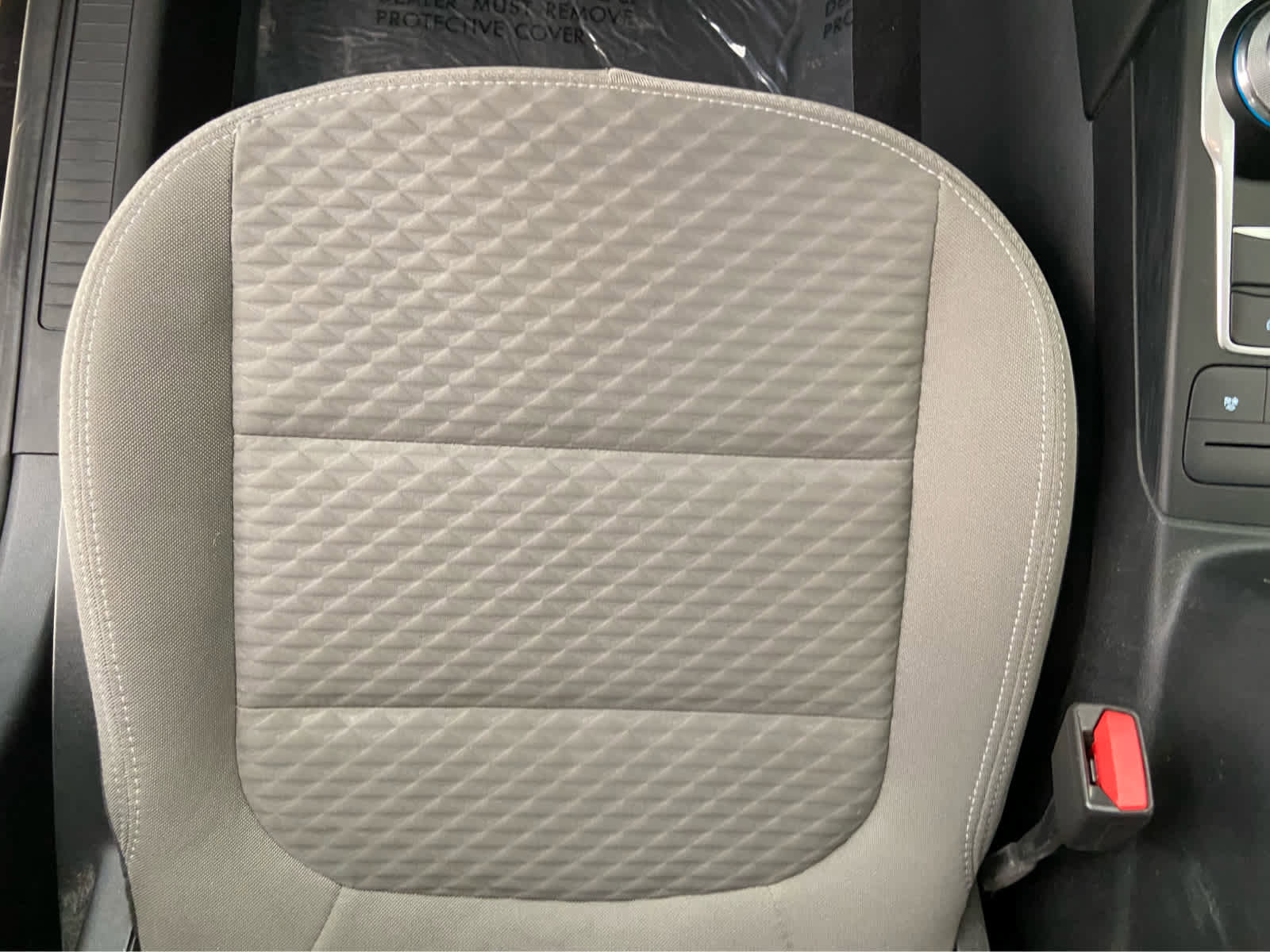 Used 2022 Ford Escape SE w/ SE Sport Appearance Package image 39