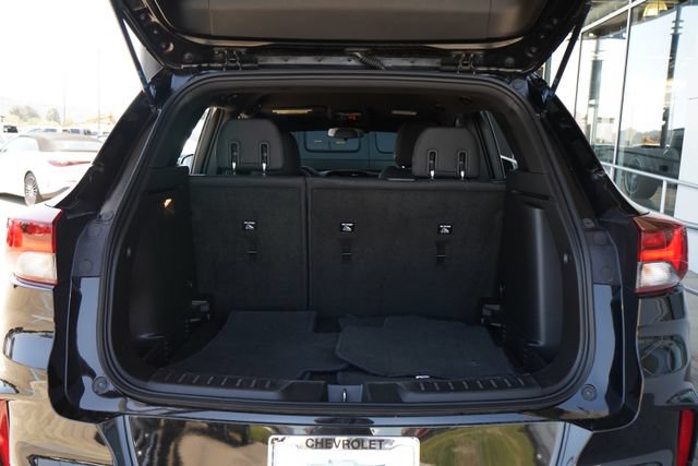 Used 2022 Chevrolet TrailBlazer RS FWD image 8