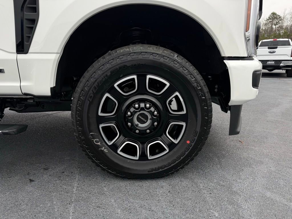 New 2026 Ford F250 Platinum image 31