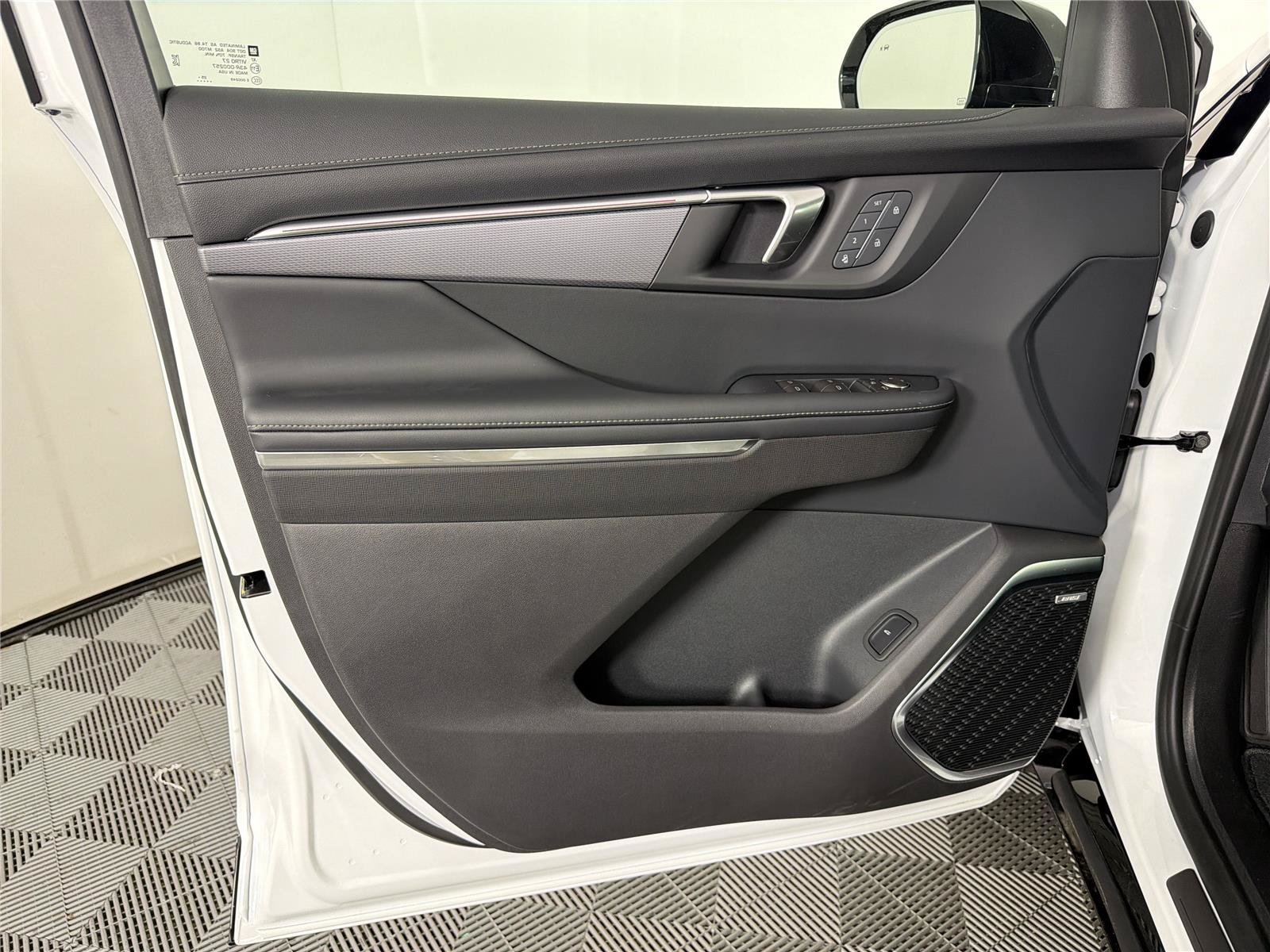 New 2026 Buick Enclave Sport Touring w/ Power Package FWD image 8