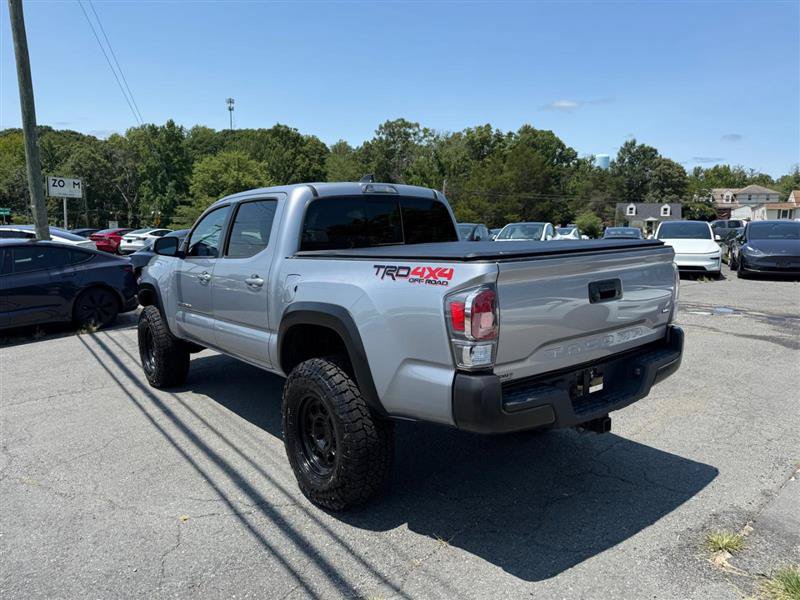 Used 2020 Toyota Tacoma TRD Off-Road AWD/4WD image 3