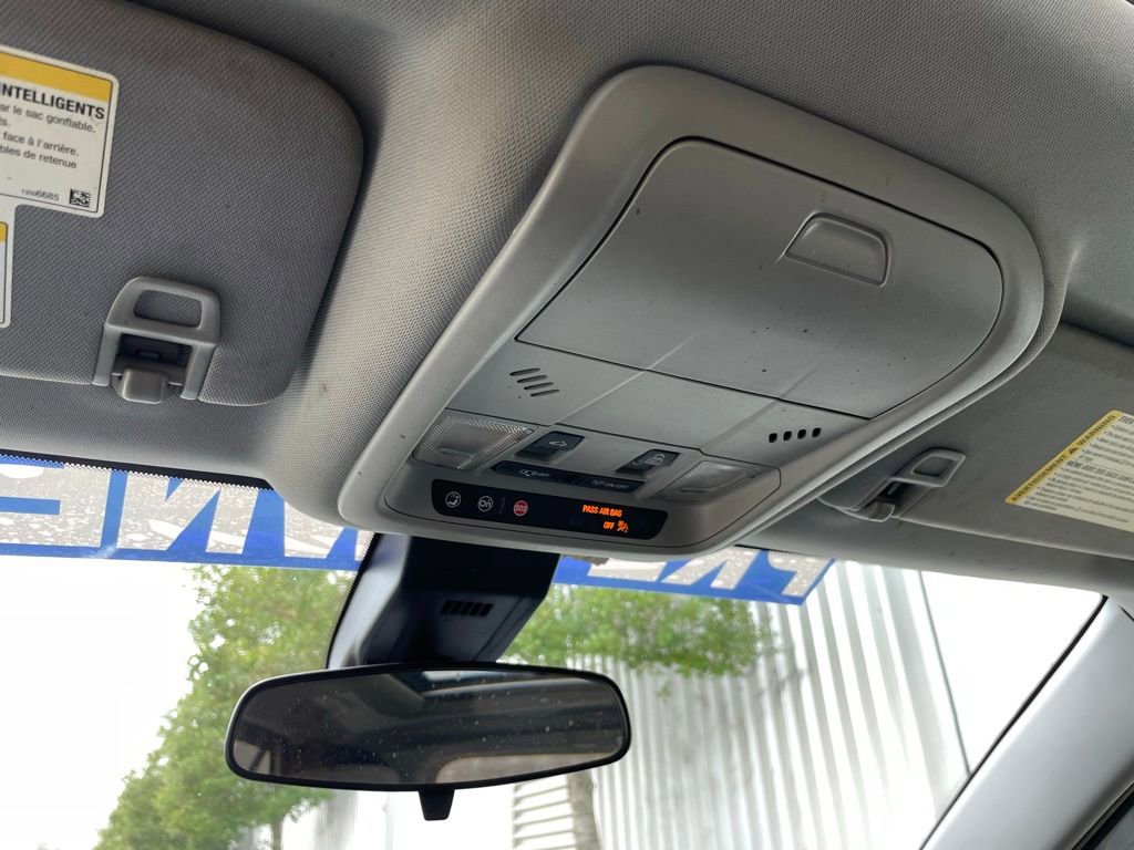 Used 2023 Chevrolet Equinox LT image 22