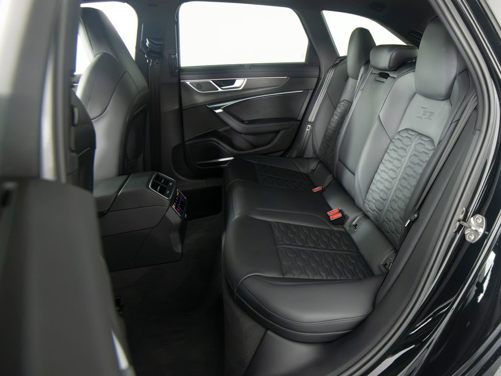 Used 2025 Audi RS 6 performance AWD/4WD image 40