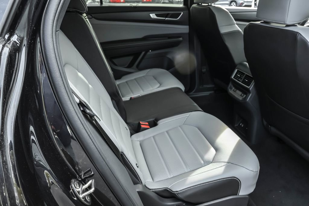 New 2025 Volkswagen Atlas Cross Sport SEL image 36