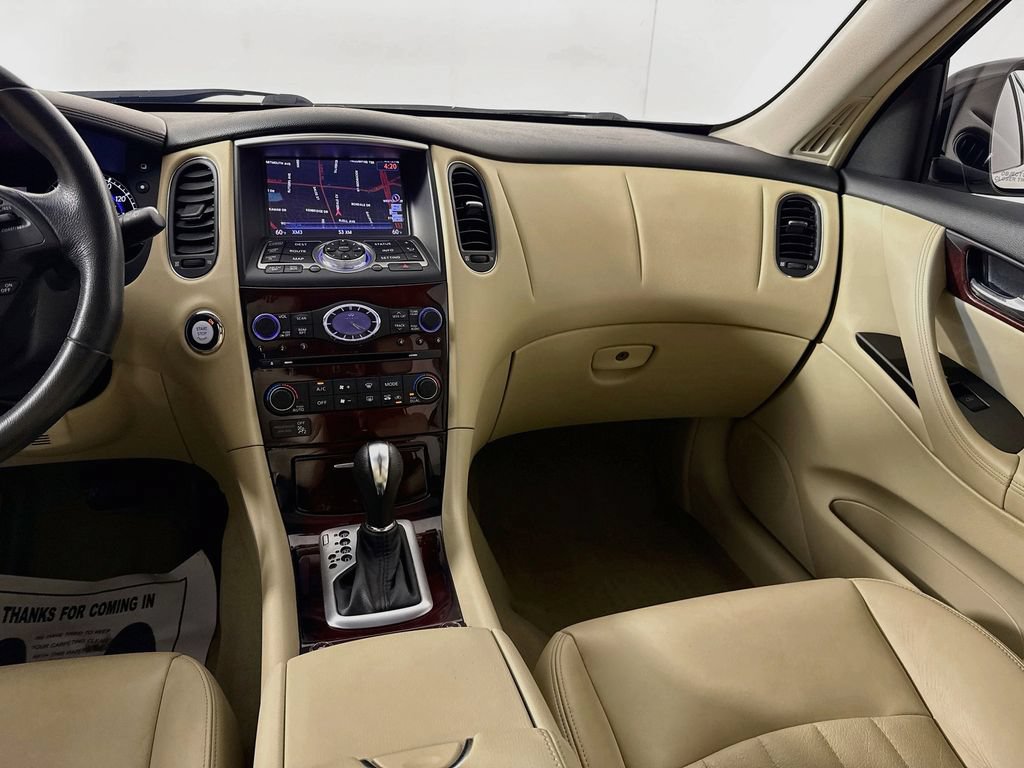 Used 2017 INFINITI QX50 2WD w/ Deluxe Touring Package image 31