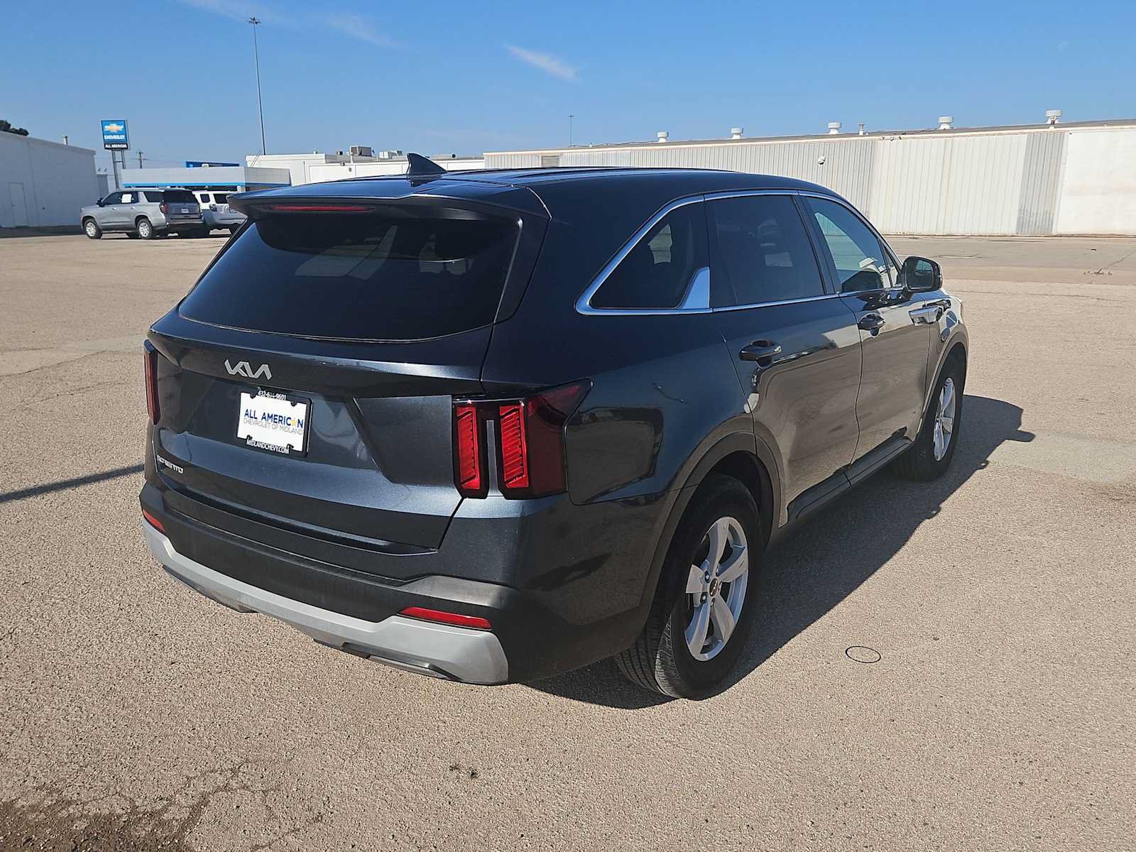 Used 2024 Kia Sorento LX FWD image 8